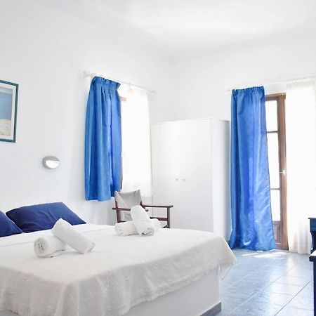Martinos Studios, Merihas Port Kythnos Exterior foto