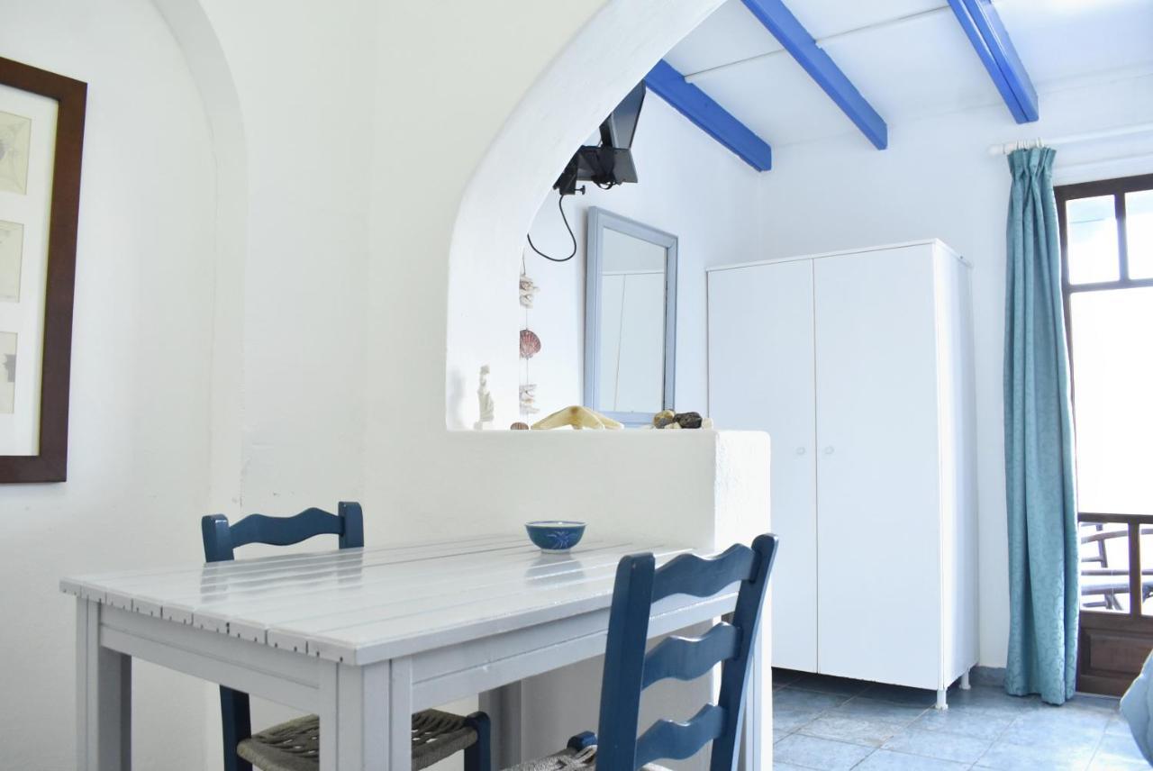 Martinos Studios, Merihas Port Kythnos Exterior foto